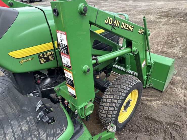 john-deere-4210-image-16