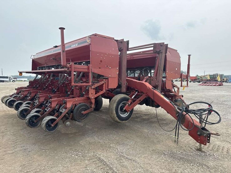 case-ih-5500-image-5