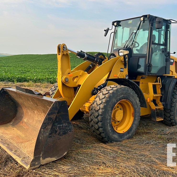 2015 CATERPILLAR 910K