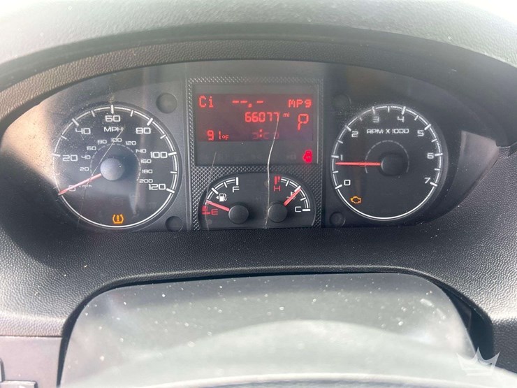 2016-ram-promaster-1500-image-6