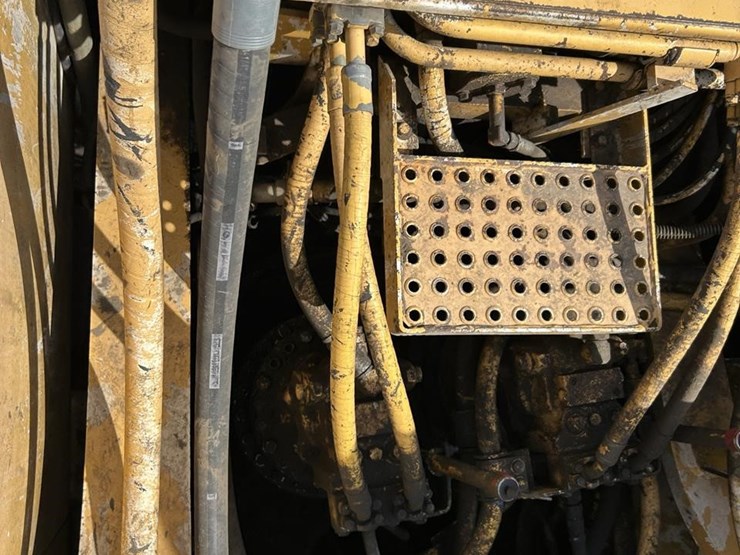 2002-komatsu-pc600-lc-6-image-75