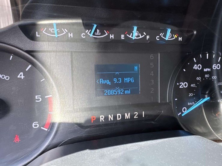 2019-ford-f550-image-25