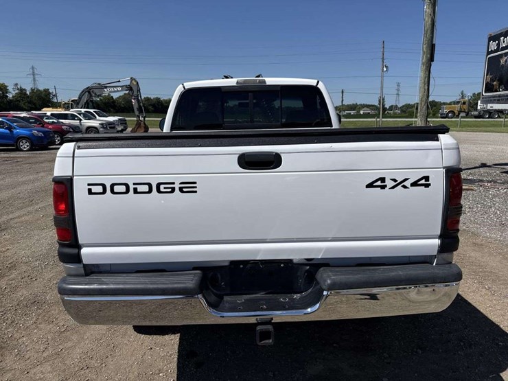 2001-dodge-ram-1500-image-4