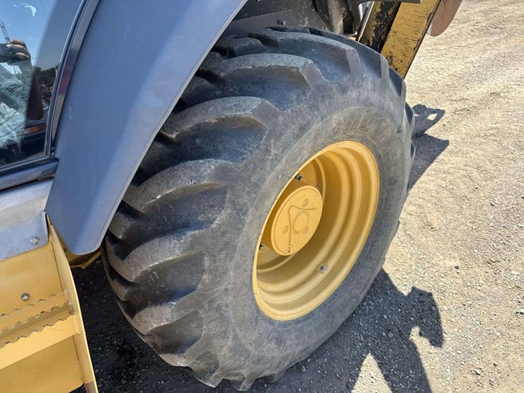 deere-310sl-image-10