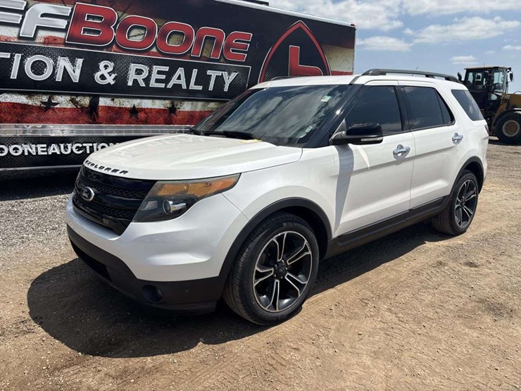 2014-ford-explorer-image-1