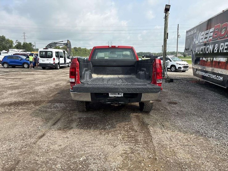 2013-gmc-sierra-1500-image-3