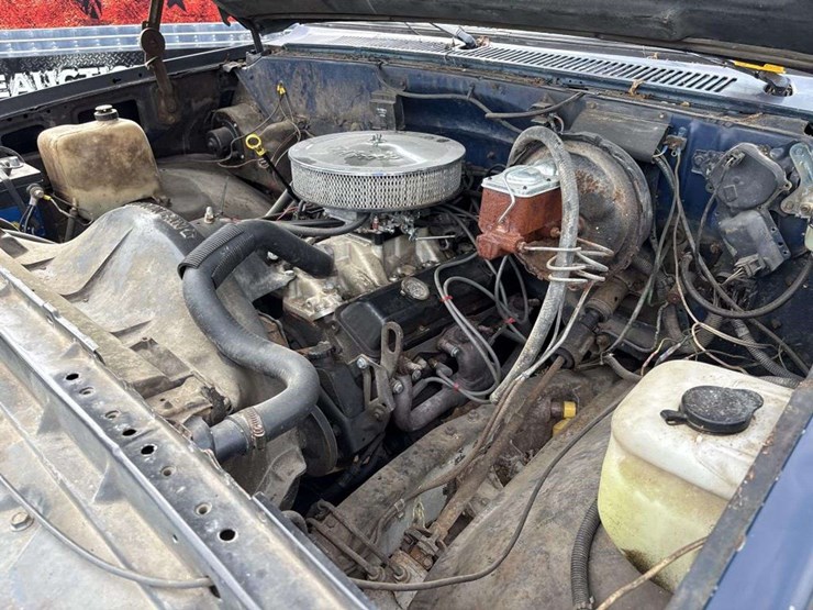 1986-chevrolet-custom-deluxe-20-image-23