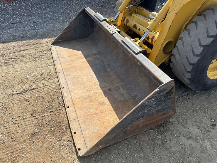 john-deere-250-image-6