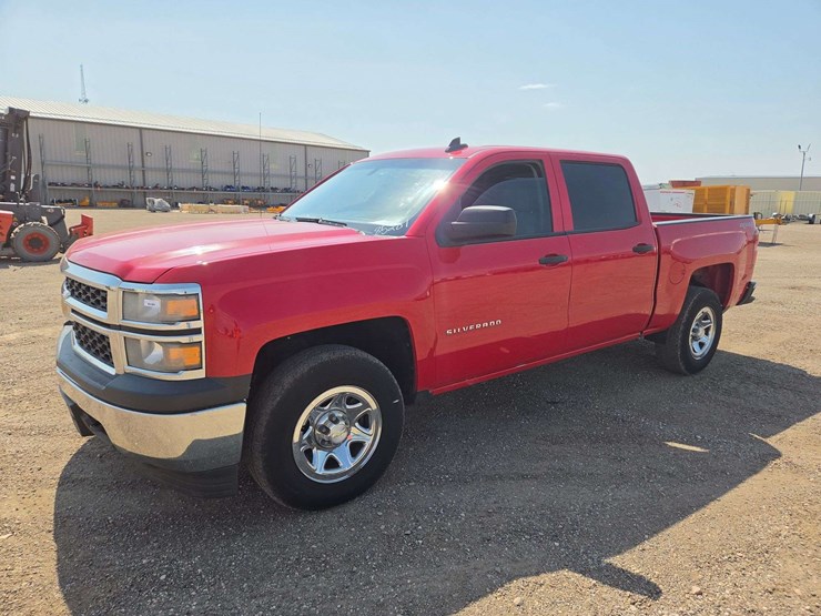 2015-chevrolet-silverado-1500-ls-image-1
