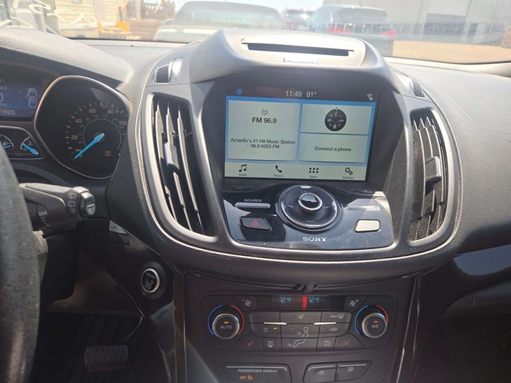 2017-ford-escape-image-11