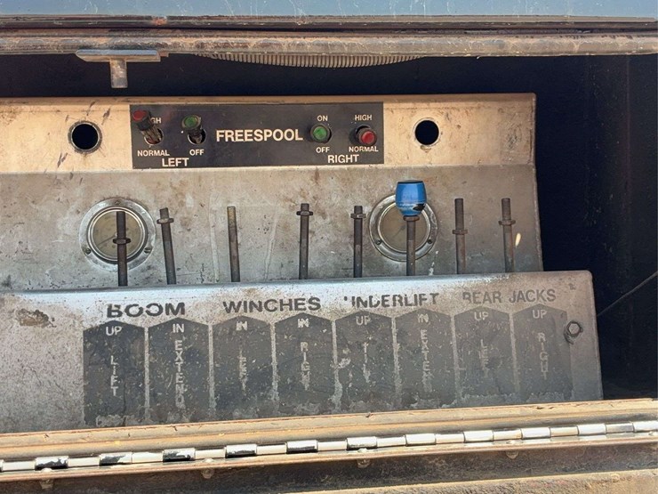1998-peterbilt-379-image-45