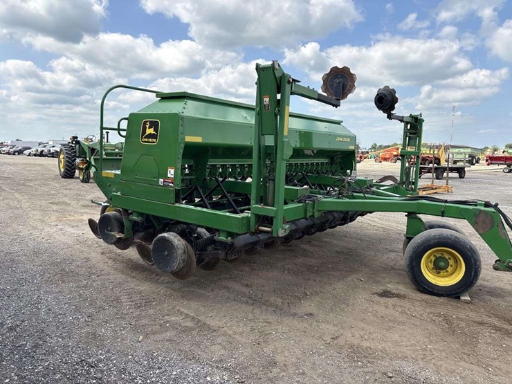john-deere-1560-image-5