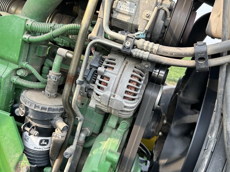 john-deere-6175r-image-44