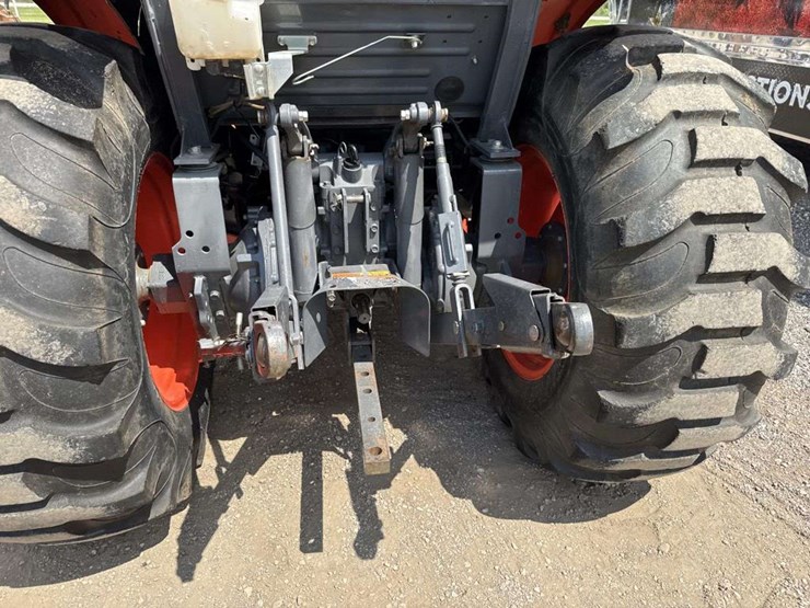 kubota-5460-tractor-image-10