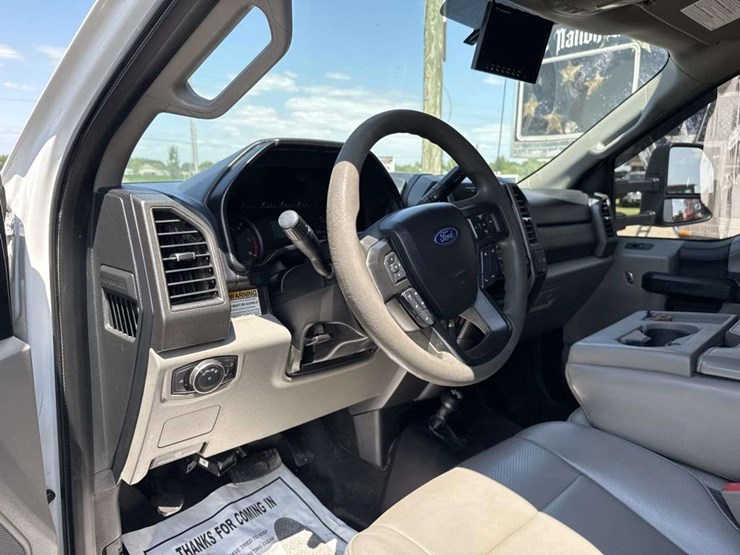2019-ford-f550-image-23