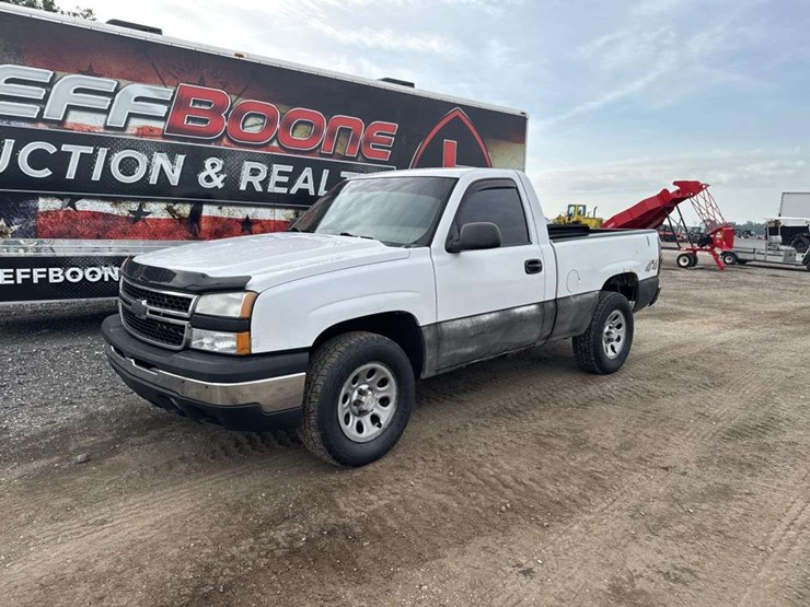 2007-chevrolet-1500-image-1