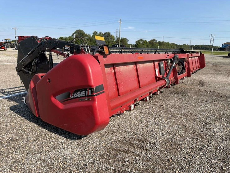 2011-case-ih-3020-image-4