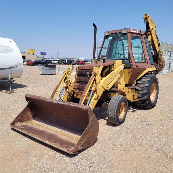 CASE 580E