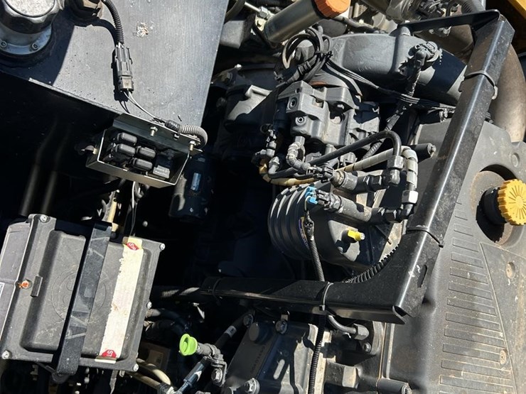 2013-new-holland-cx8080-image-120
