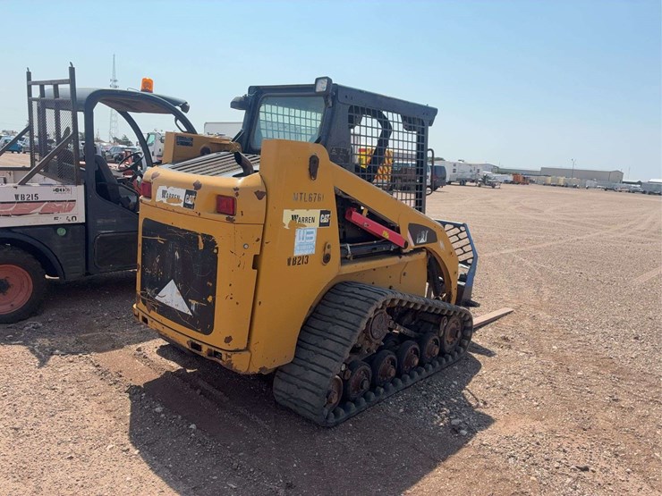 caterpillar-247b-image-3
