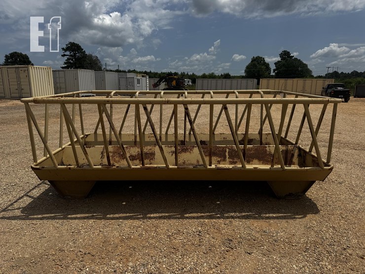 hay-/-silage-feeder-image-3