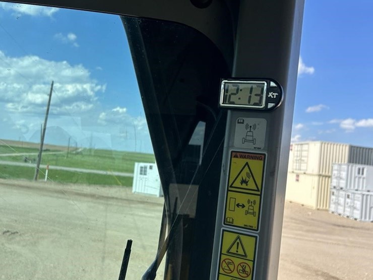 2011-caterpillar-140m2-awd-image-67
