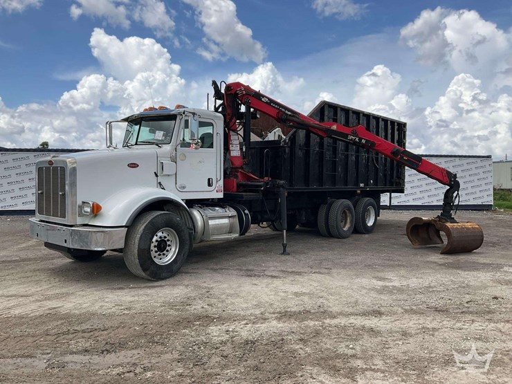 2017-peterbilt-365-image-1