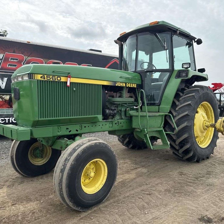 JOHN DEERE 4560