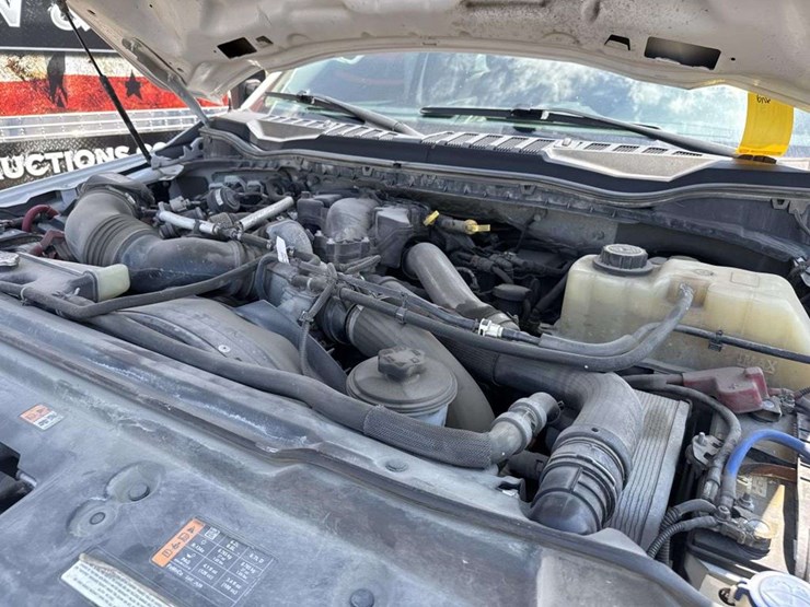 2019-ford-f550-image-28