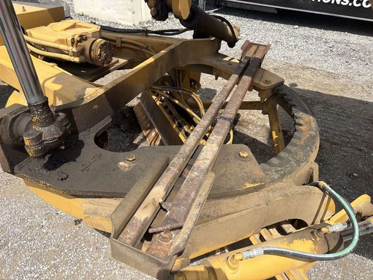 caterpillar-r80-image-17