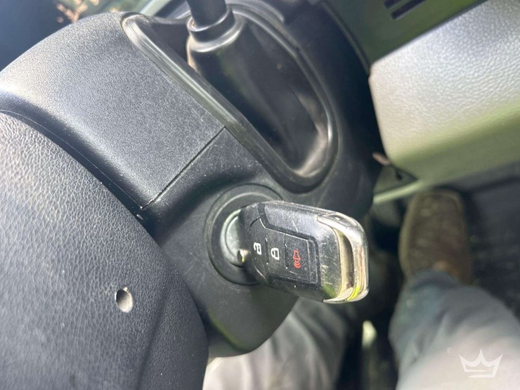 2020-ford-f150-image-34