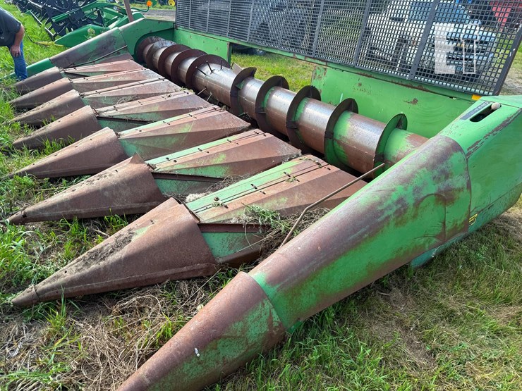 john-deere-853-image-1