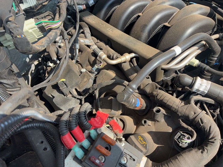 2019-ford-f150-lariat-image-38