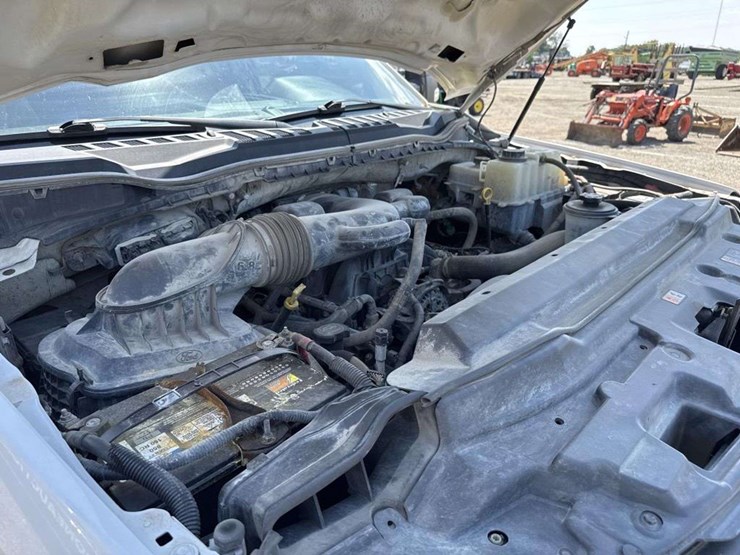 2019-ford-f550-image-27