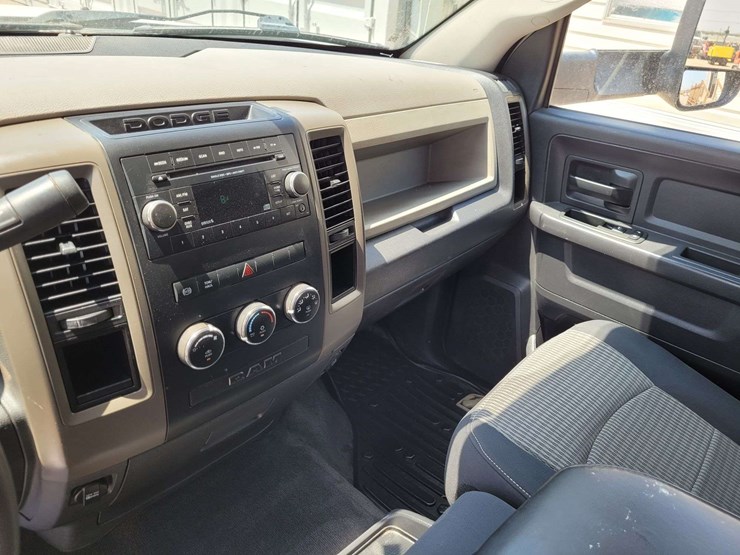 2012-ram-3500-st-image-18