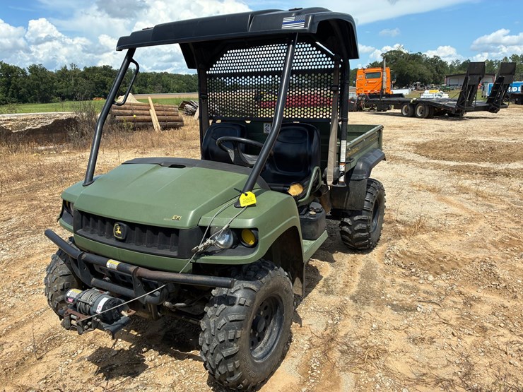john-deere-gator-image-2