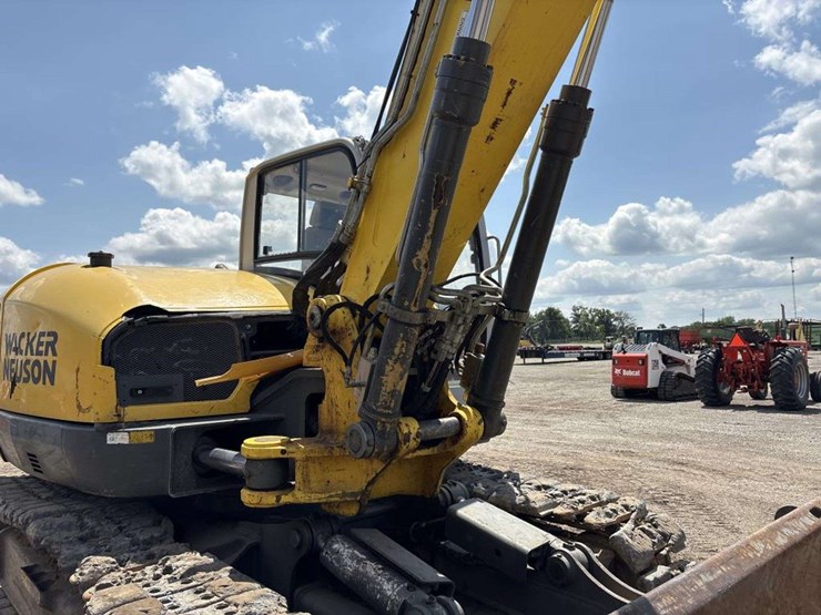 2019-wacker-neuson-et145-image-11