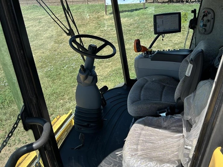 2013-new-holland-cx8080-image-77