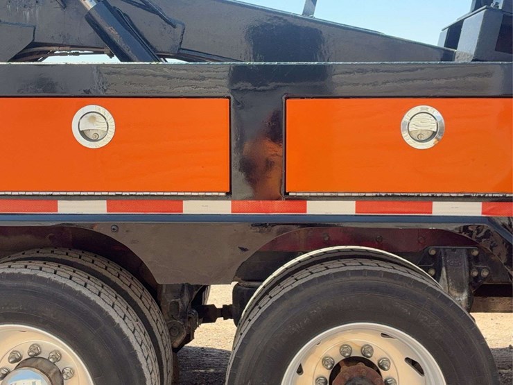 1998-peterbilt-379-image-18