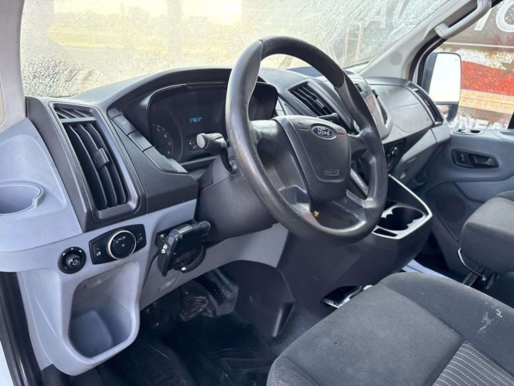 2015-ford-transit-image-10