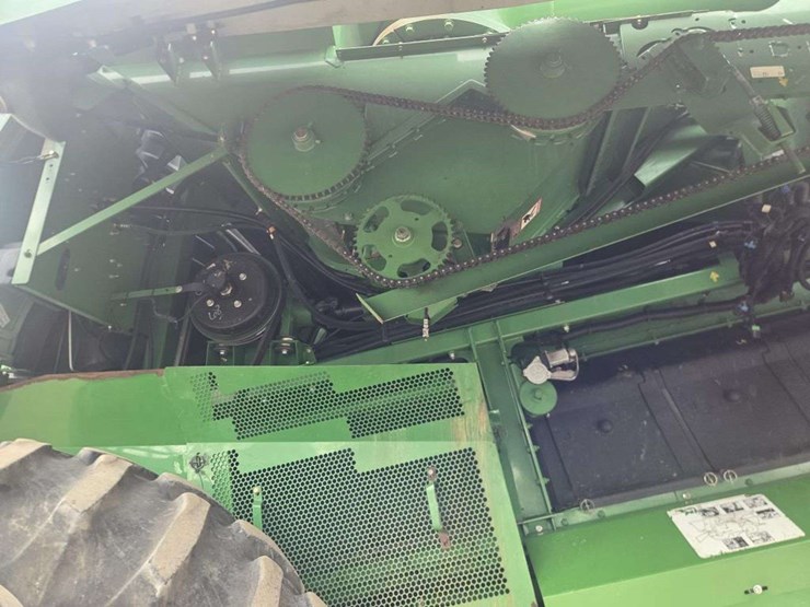 2013-john-deere-s660-image-14