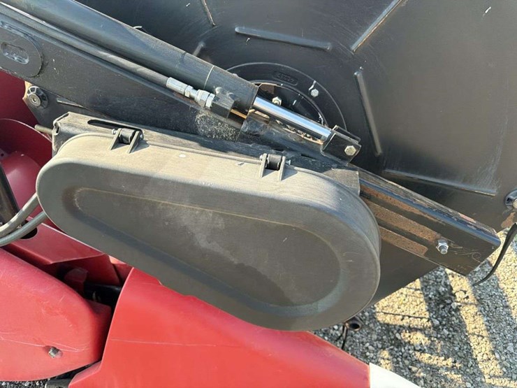 2011-case-ih-3020-image-10