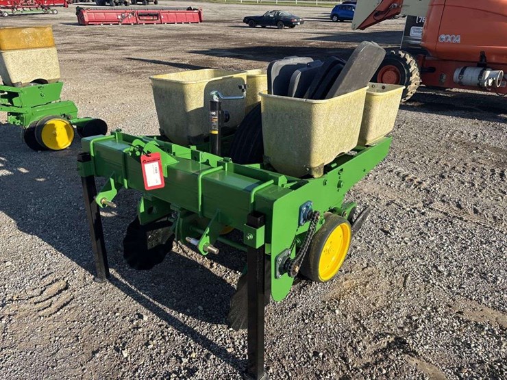 john-deere-2-image-1