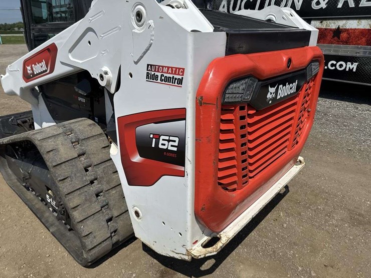 2021-bobcat-t62-image-11