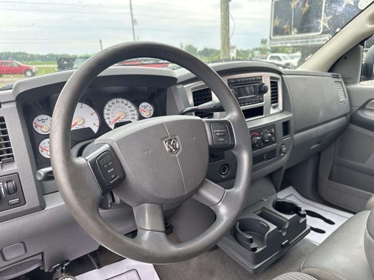 2009-dodge-ram-2500-image-12