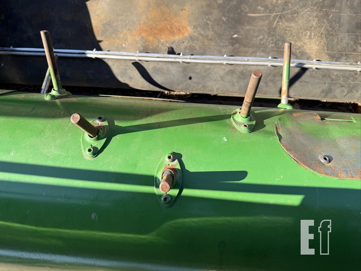 2010-john-deere-640d-image-32
