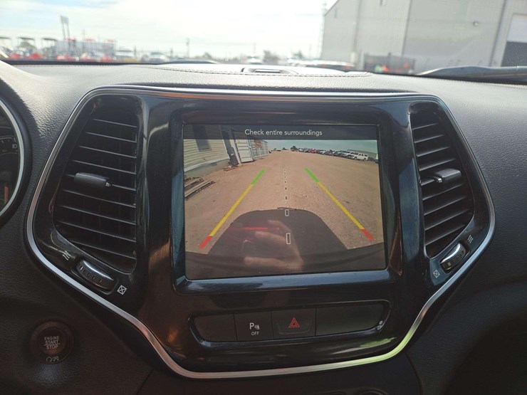2019-jeep-cherokee-limited-image-11
