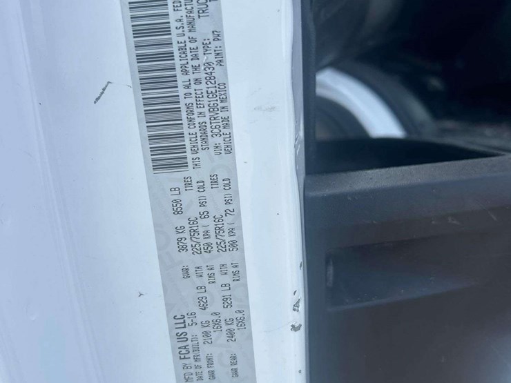 2016-ram-promaster-1500-image-5
