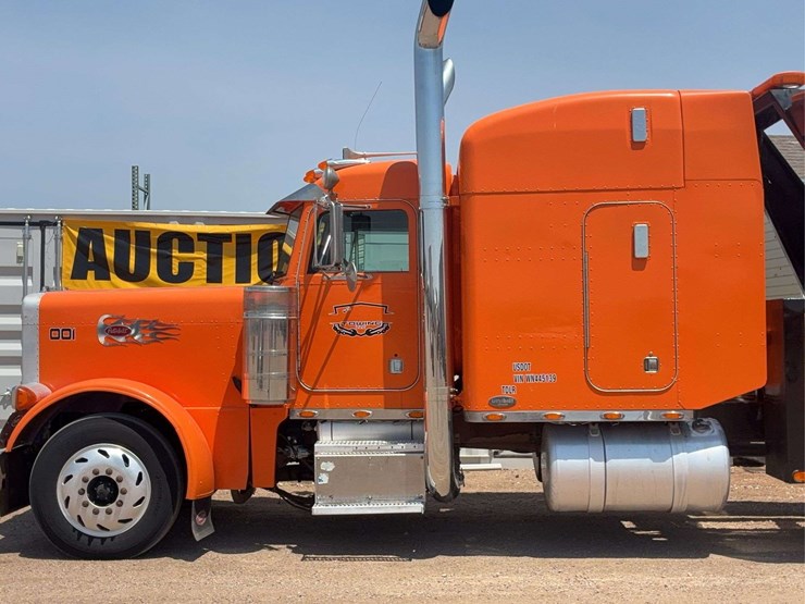 1998-peterbilt-379-image-46