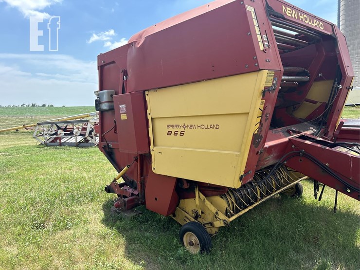 new-holland-855-image-4